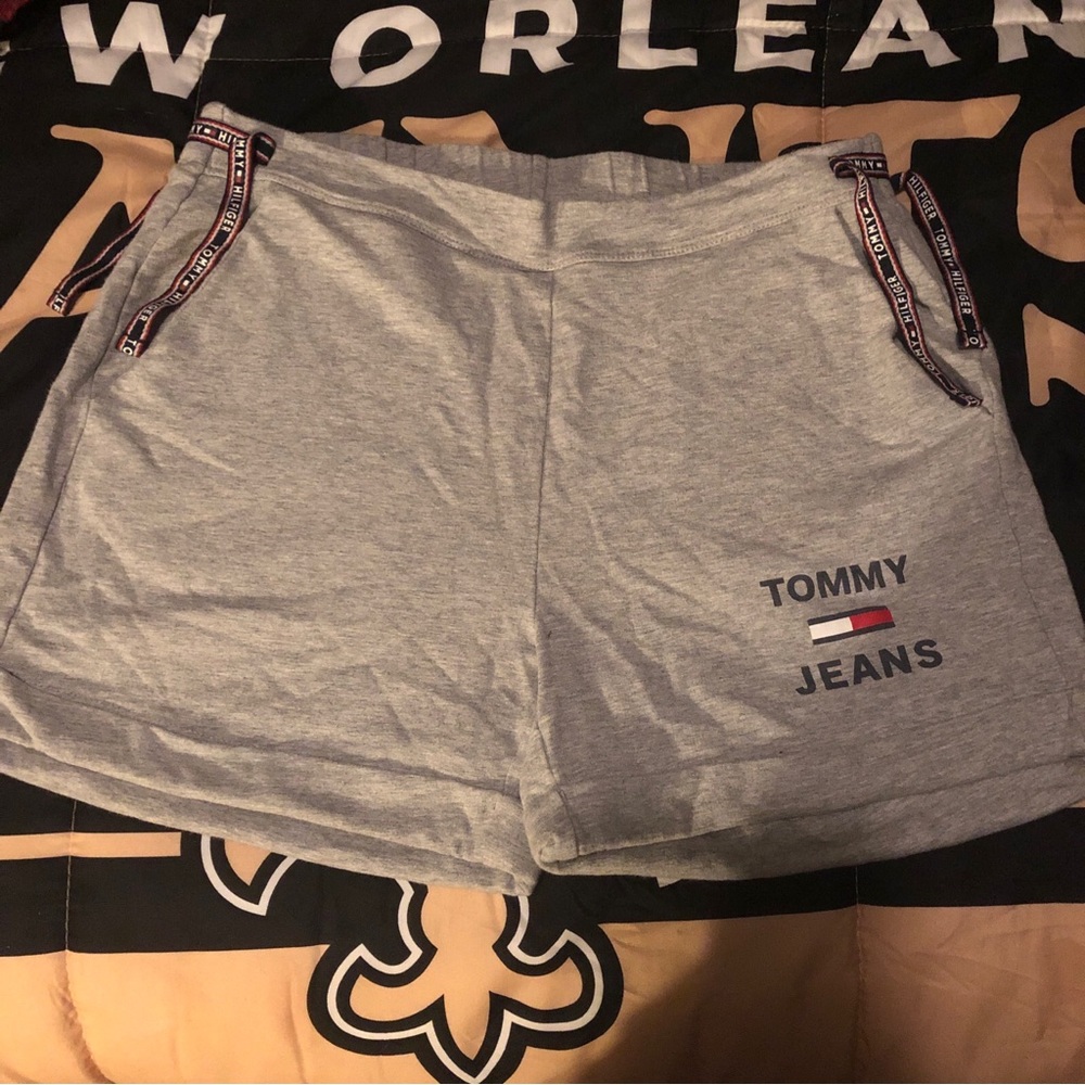 Timmy Hilfiger shorts!
